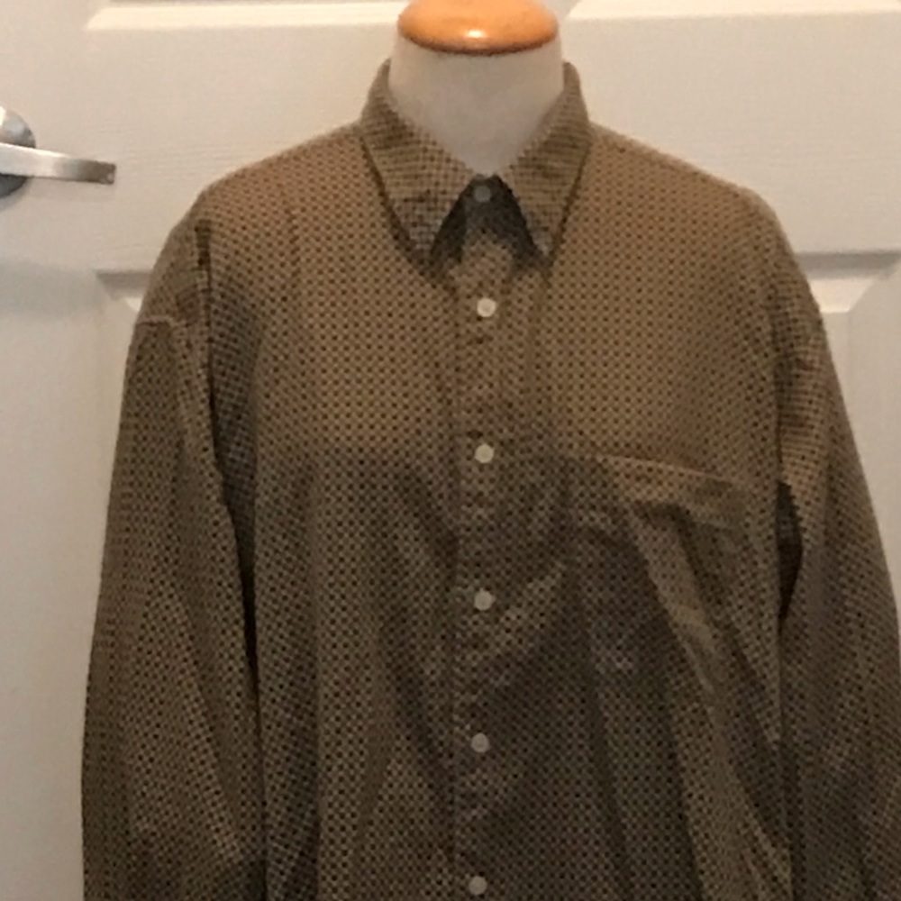 Really nice button down long sleeve shirt, for men